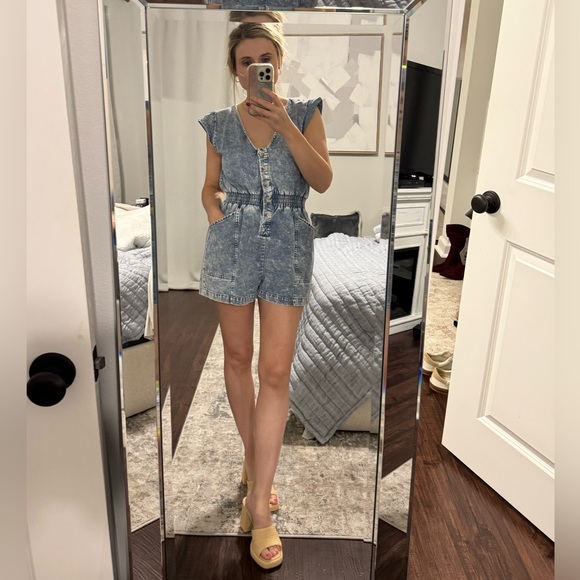 Cute Girly Flare Sleeves Blue Denim Pull Up Stretch Romper - Picture 2 of 11